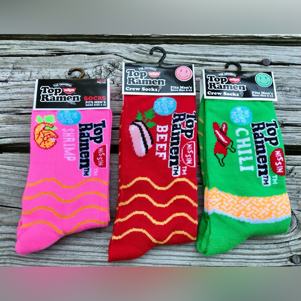 NEW 3 Mens TOP RAMEN Shrimp Beef Chili Novelty Food Snacks Soup Socks Guy Gift
